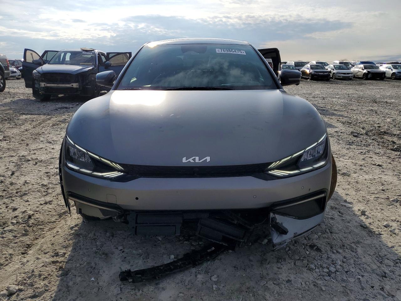 2024 KIA EV6