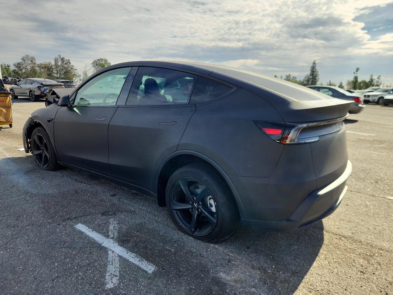 2026 TESLA MODEL Y