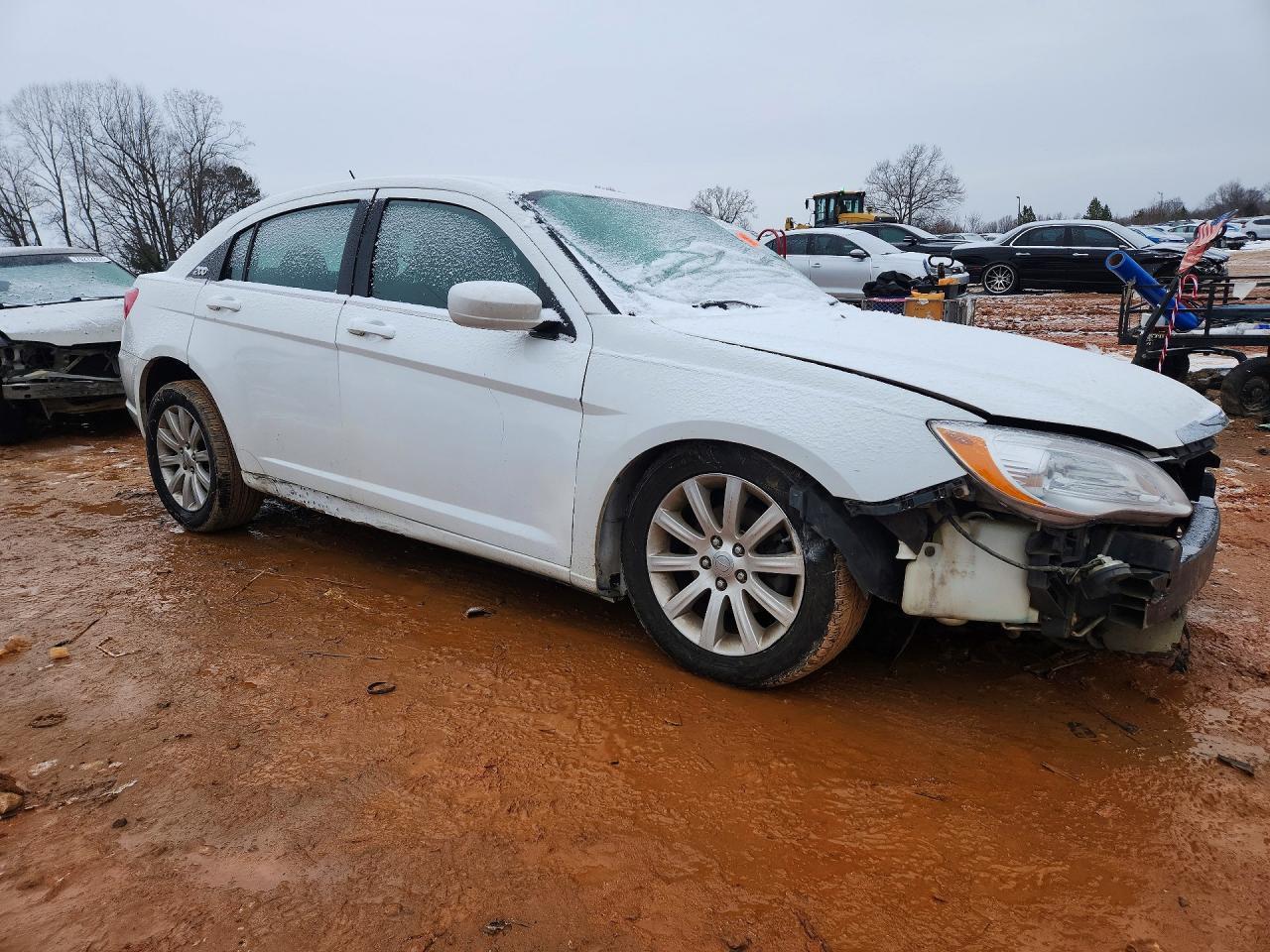 2013 CHRYSLER 200