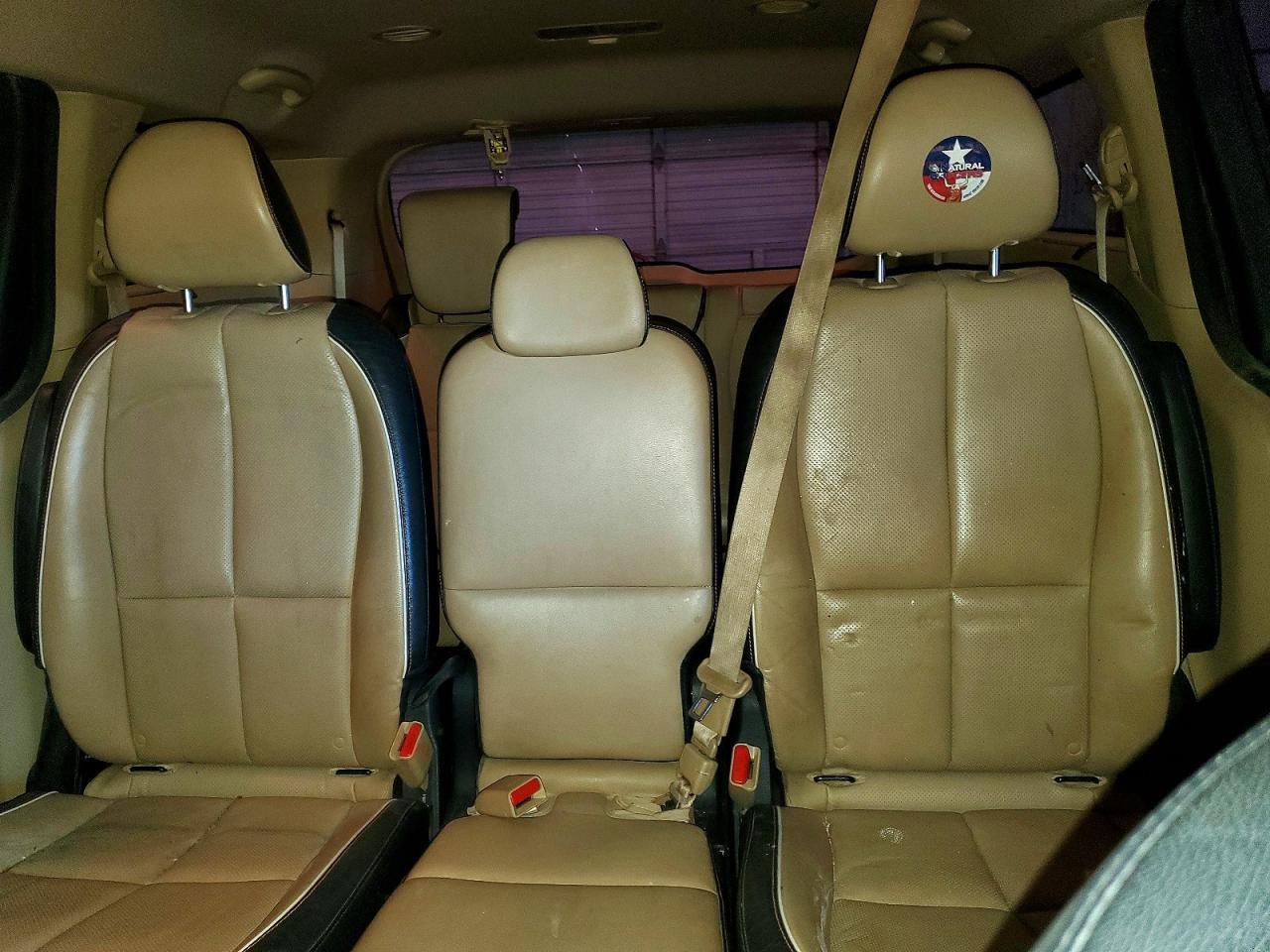 2017 KIA SEDONA