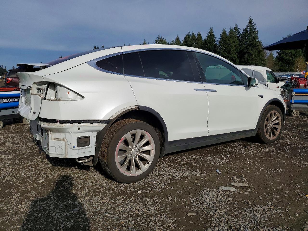 2018 TESLA MODEL X