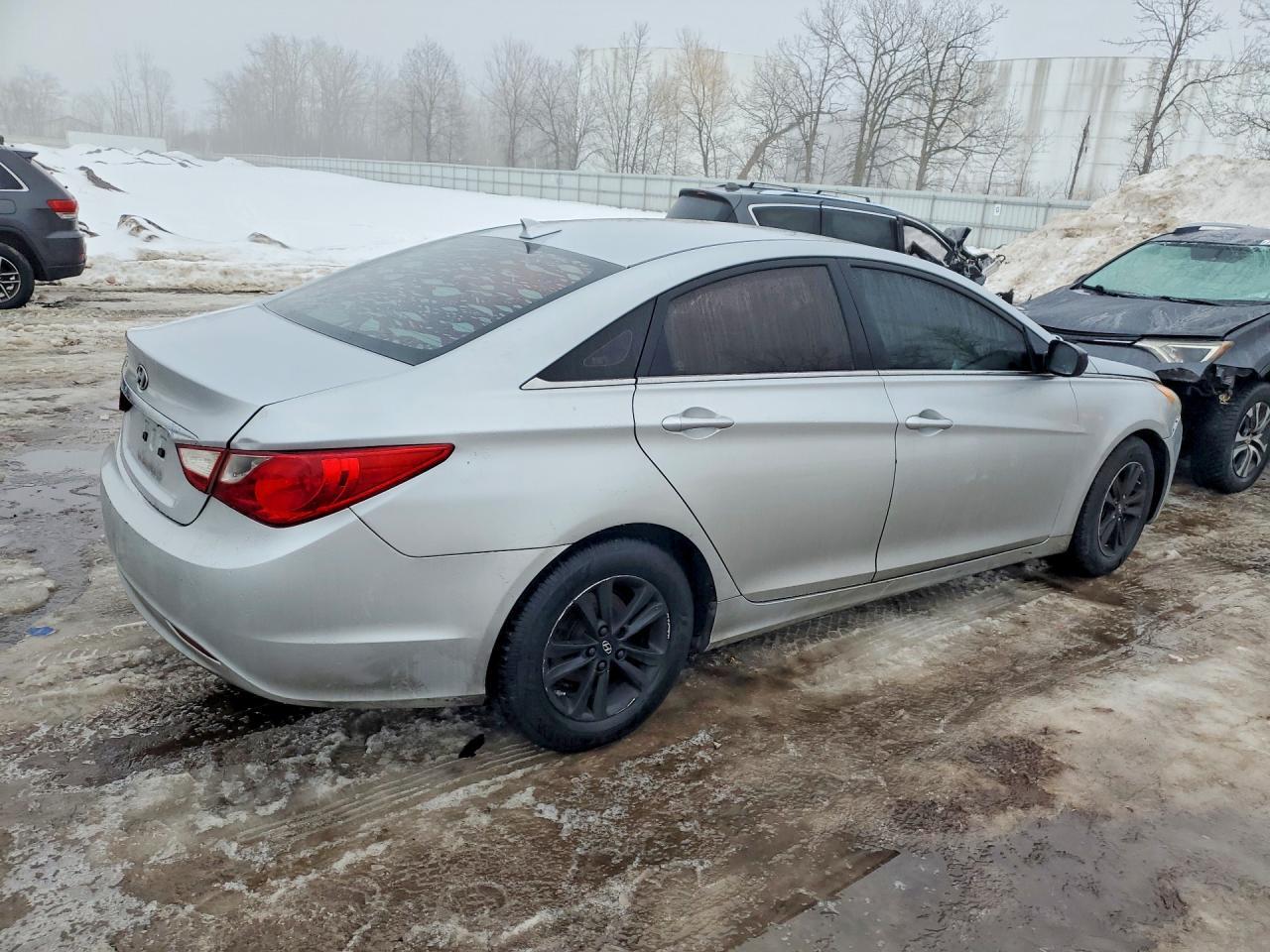 2013 HYUNDAI SONATA