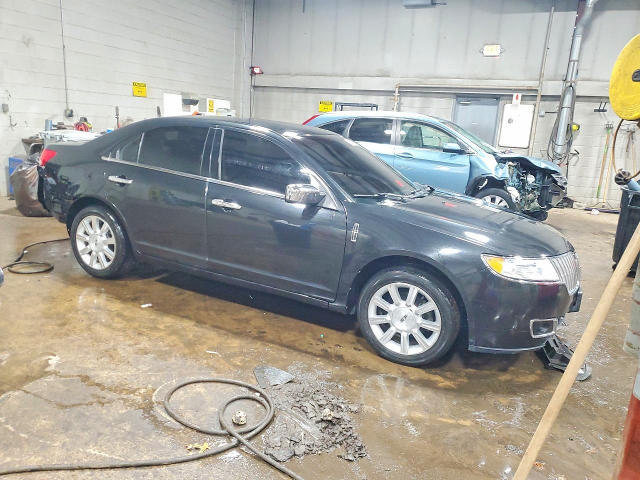 2010 LINCOLN MKZ