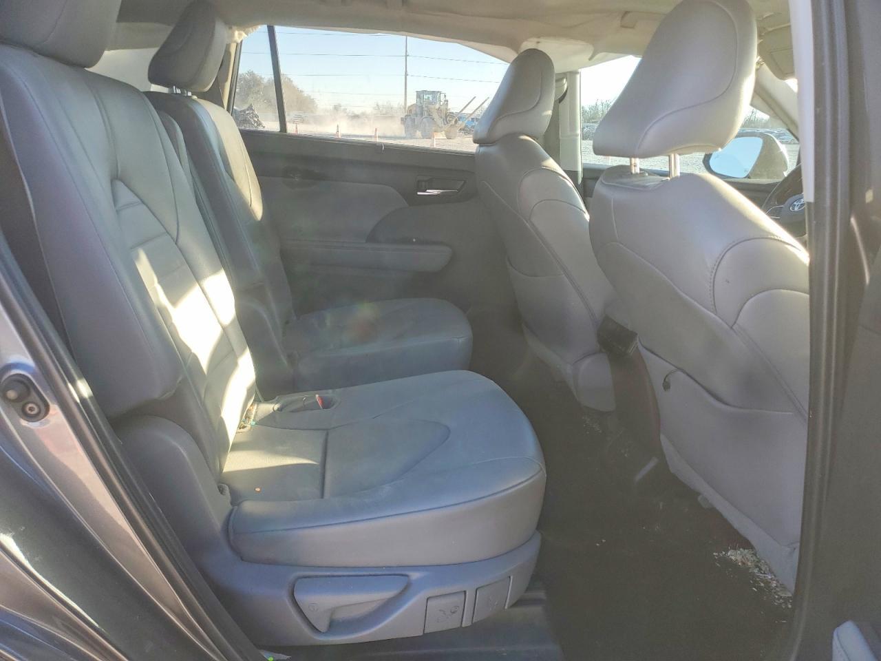 2022 TOYOTA HIGHLANDER
