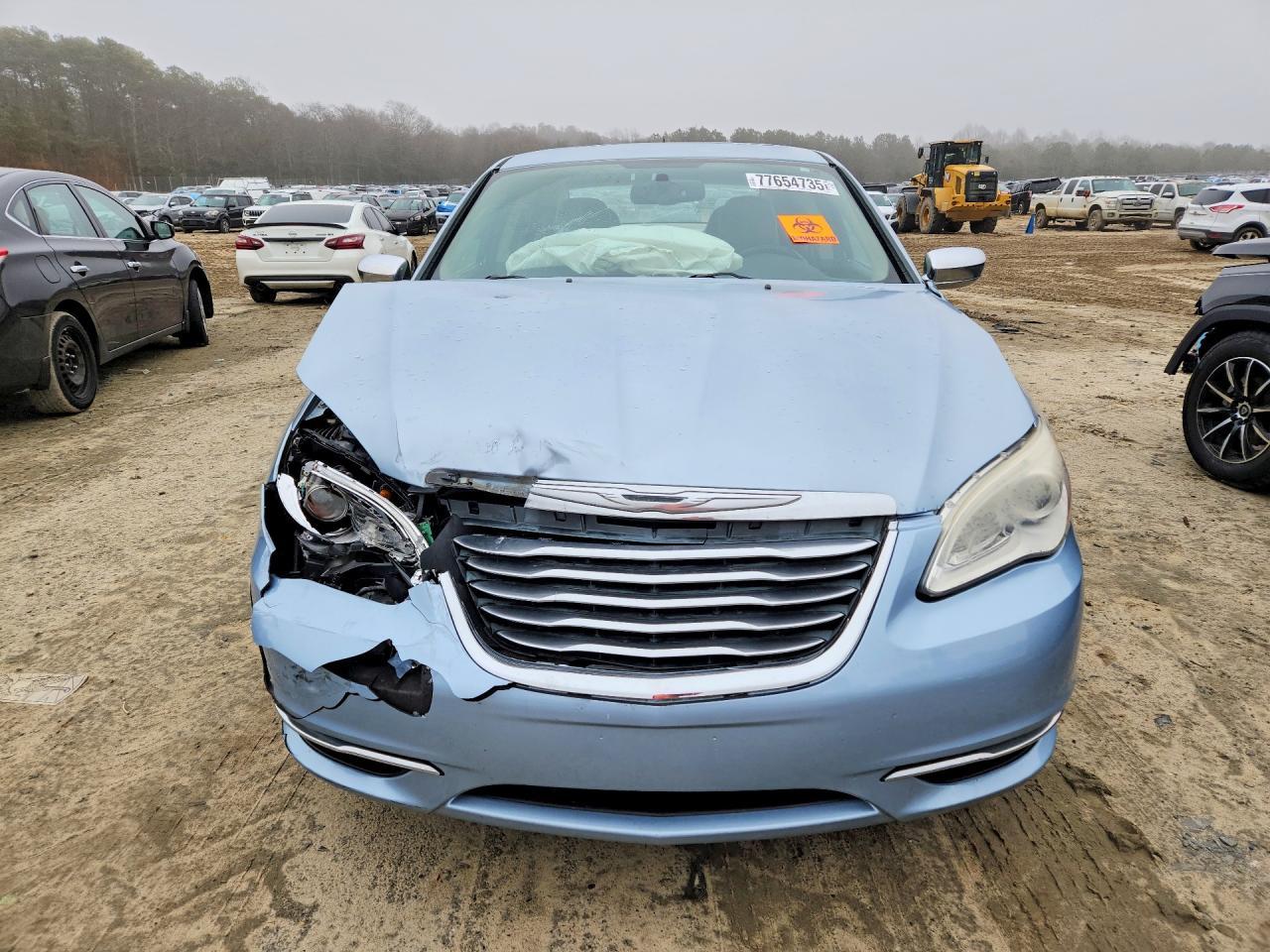 2012 CHRYSLER 200