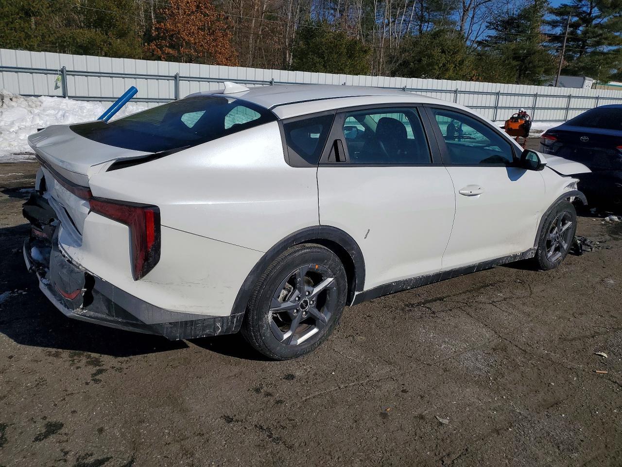 2025 KIA K4