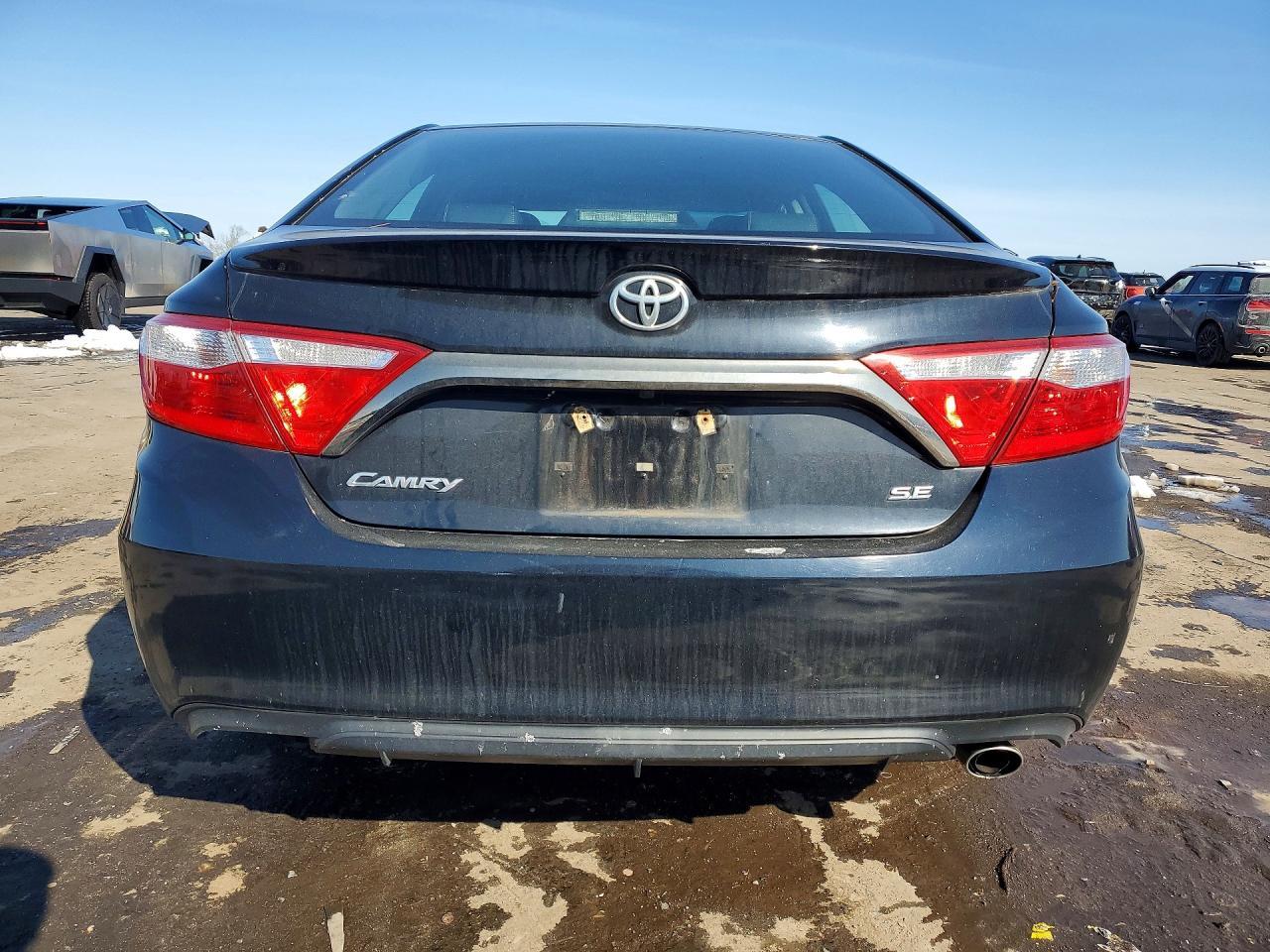 2015 TOYOTA CAMRY
