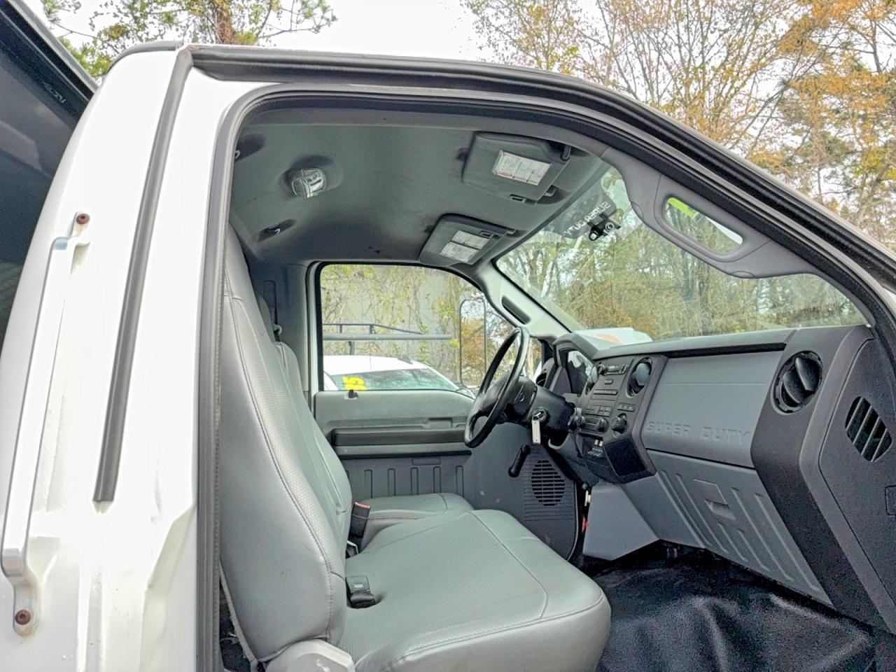 2011 FORD F-750
