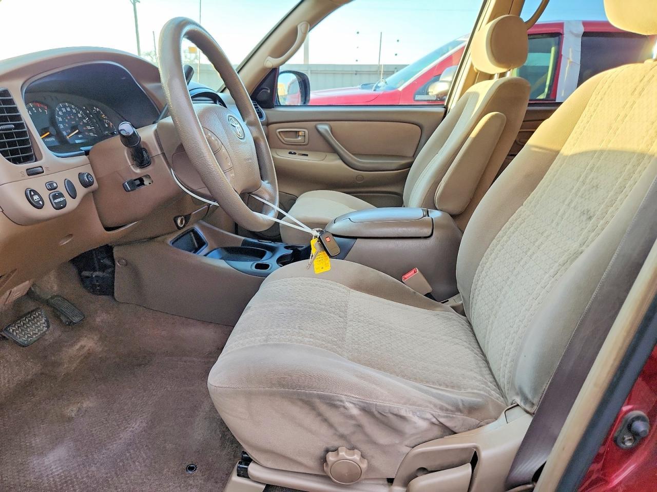 2004 TOYOTA TUNDRA