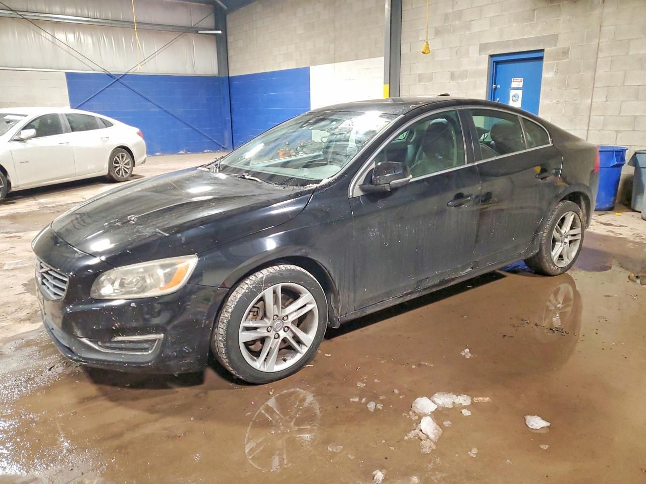 2015 VOLVO S60
