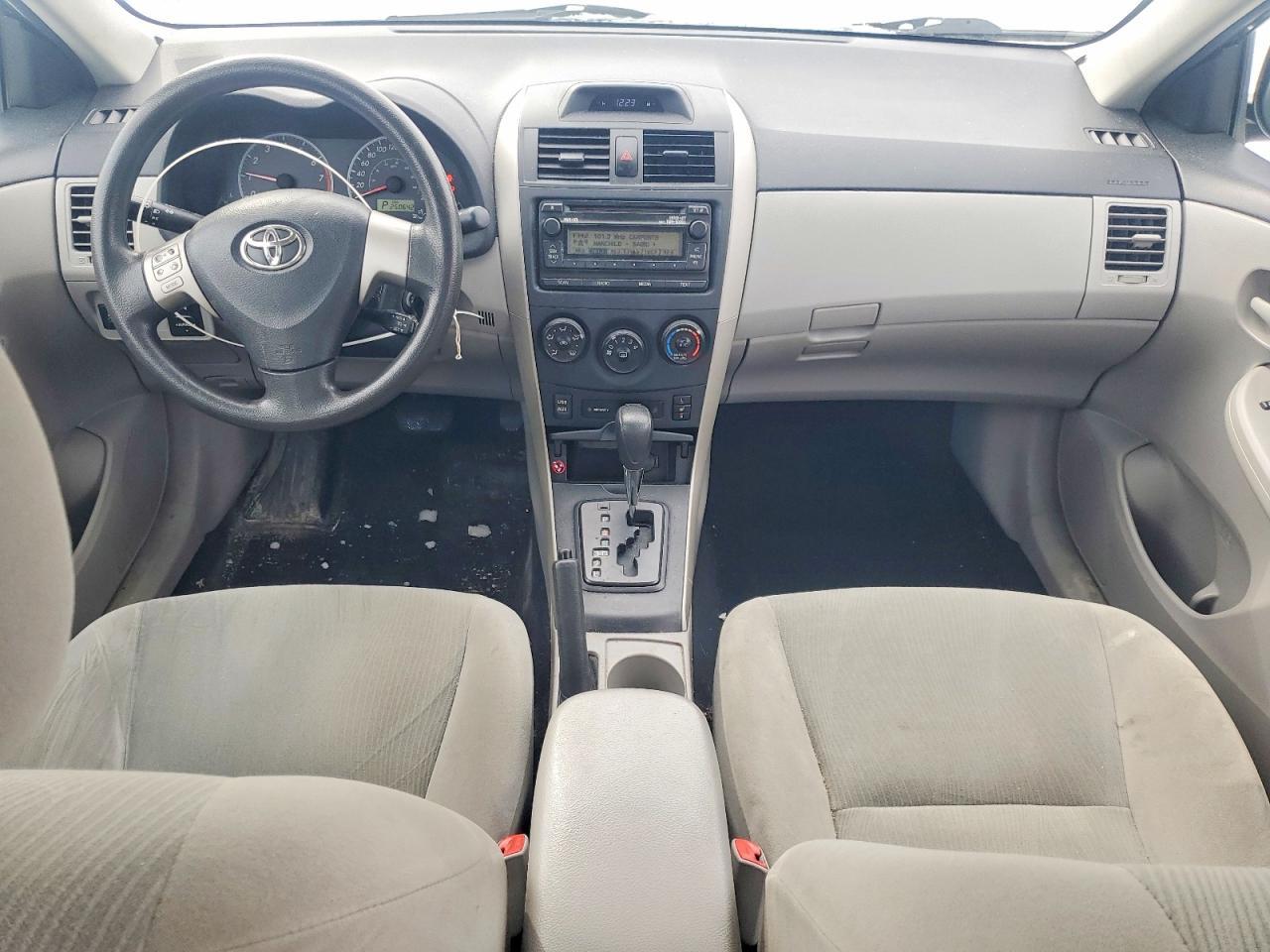 2013 TOYOTA COROLLA