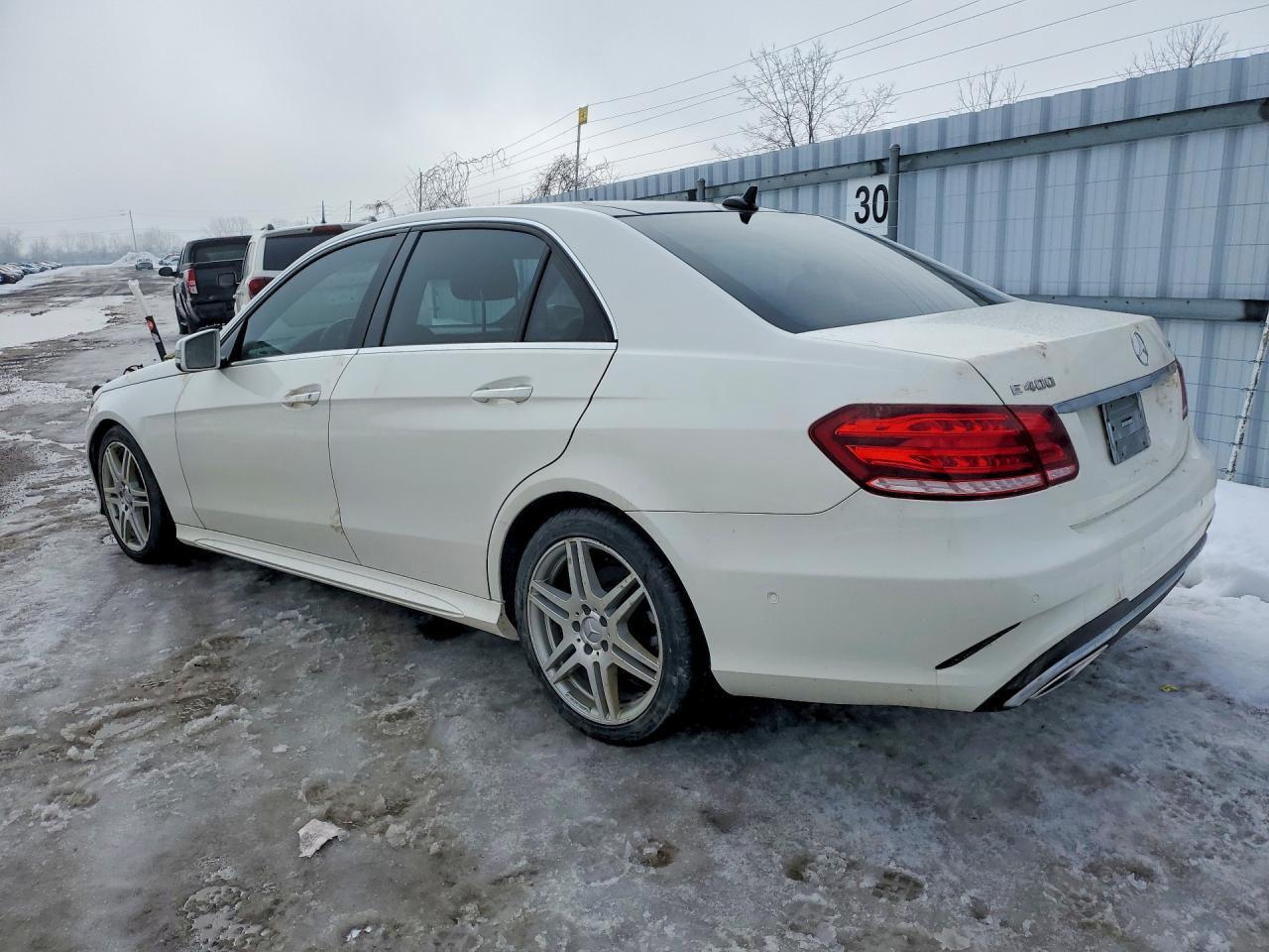 2015 MERCEDES-BENZ E-Class