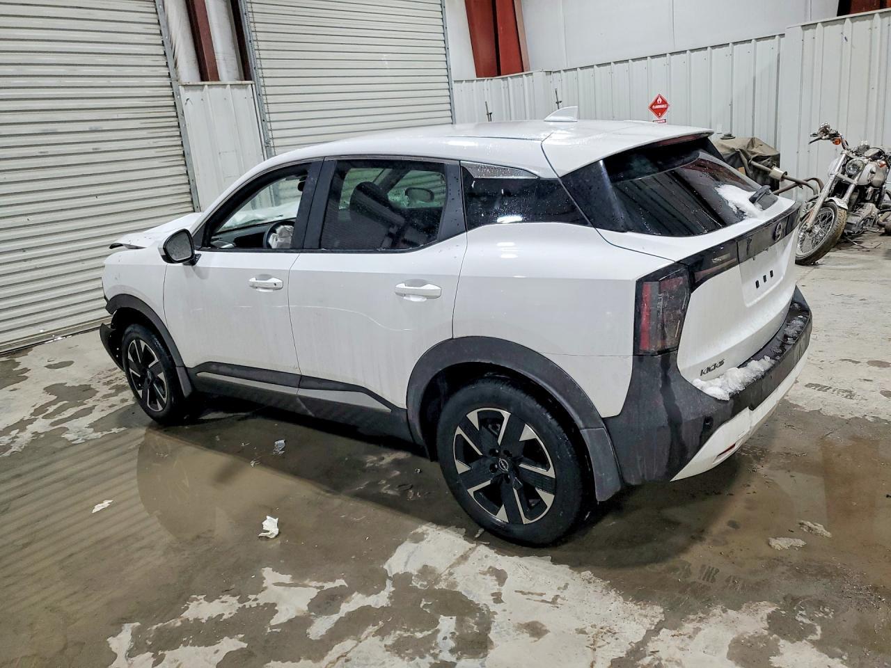 2025 NISSAN KICKS