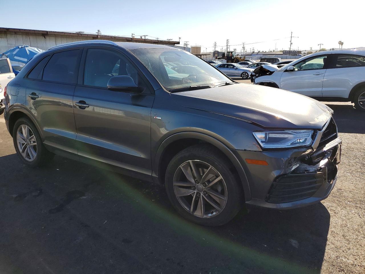 2018 AUDI Q3