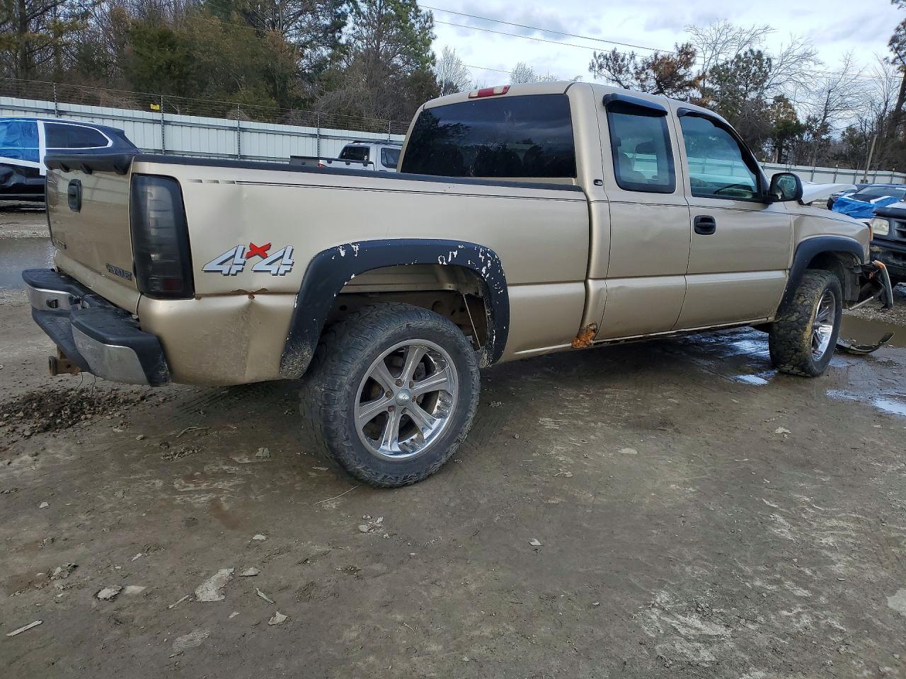 2004 CHEVROLET Silverado