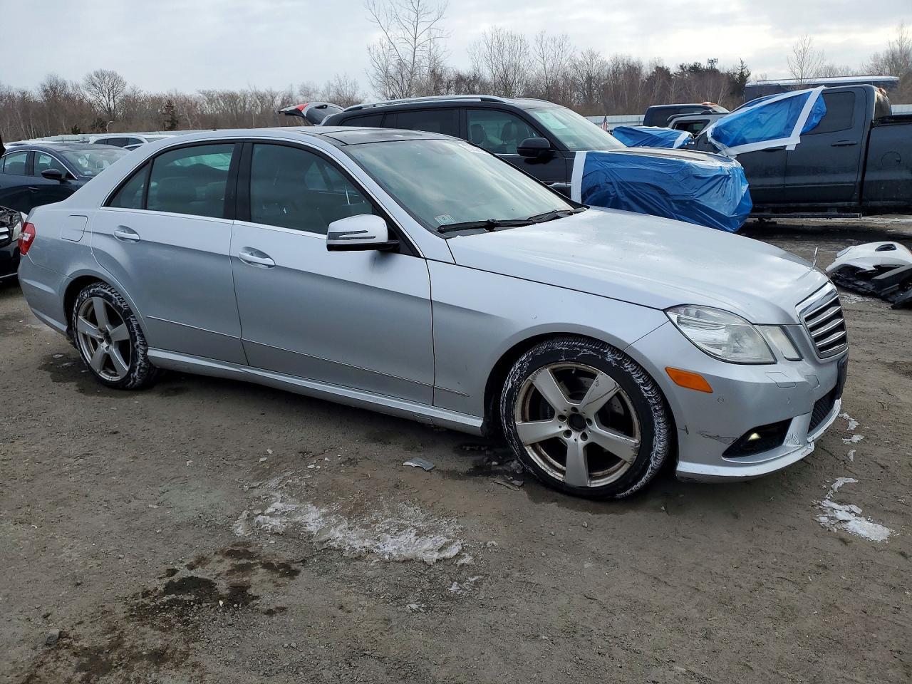 2011 MERCEDES-BENZ E-Class