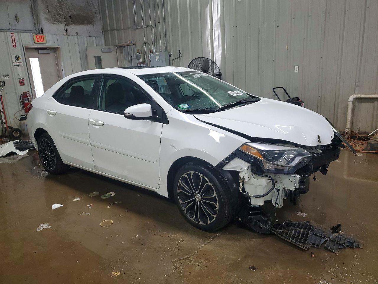 2015 TOYOTA COROLLA