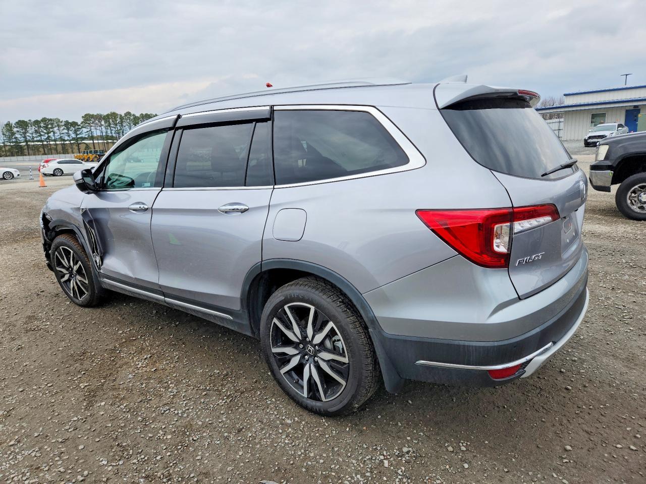 2022 HONDA PILOT