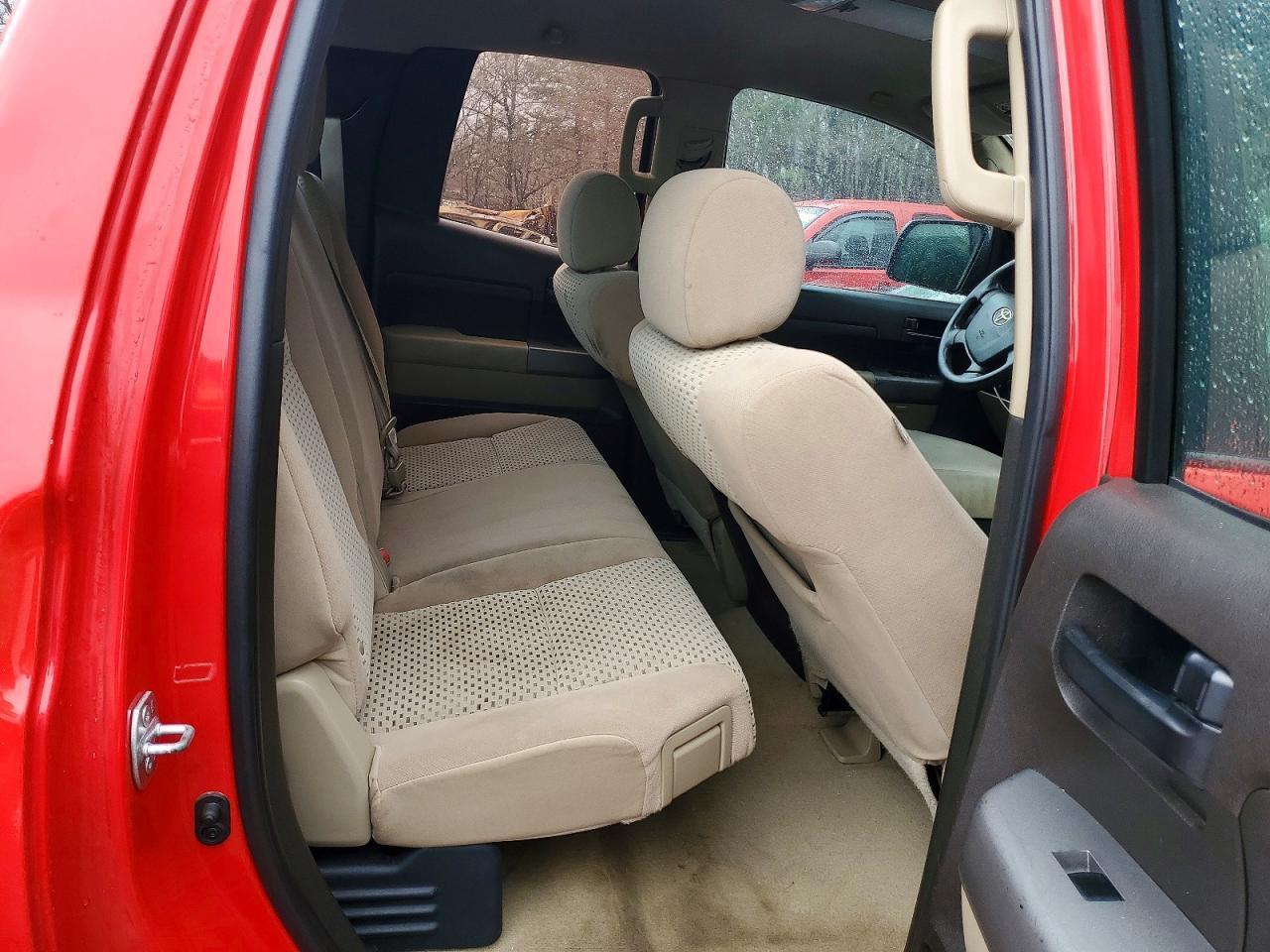 2011 TOYOTA TUNDRA