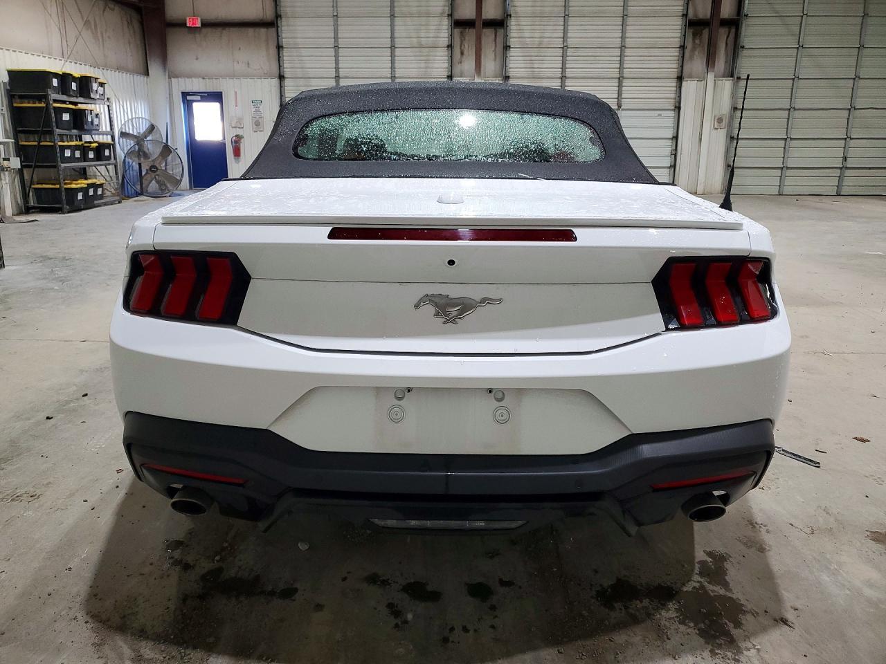 2025 FORD MUSTANG