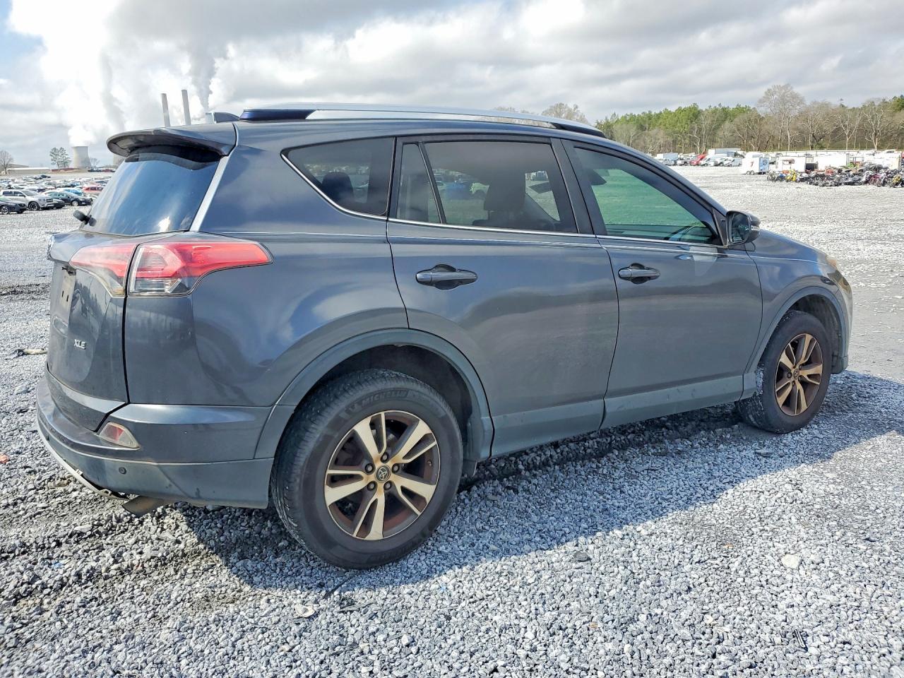 2016 TOYOTA RAV4