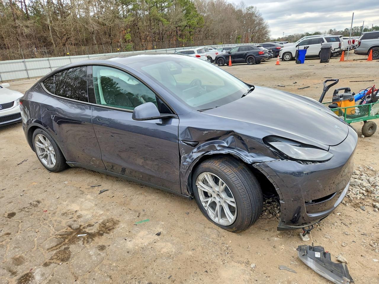 2024 TESLA MODEL Y