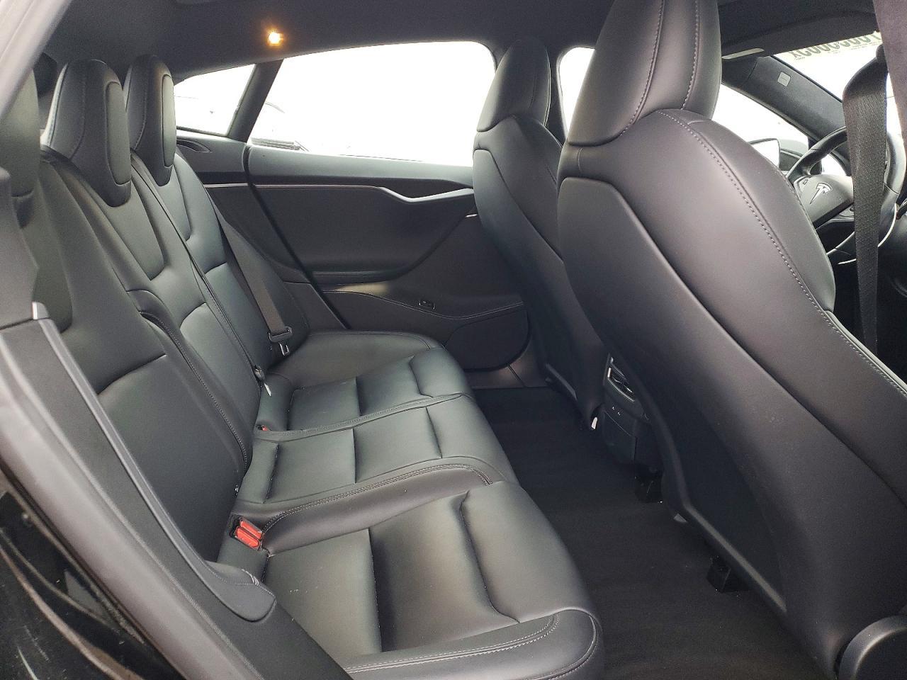 2020 TESLA MODEL S