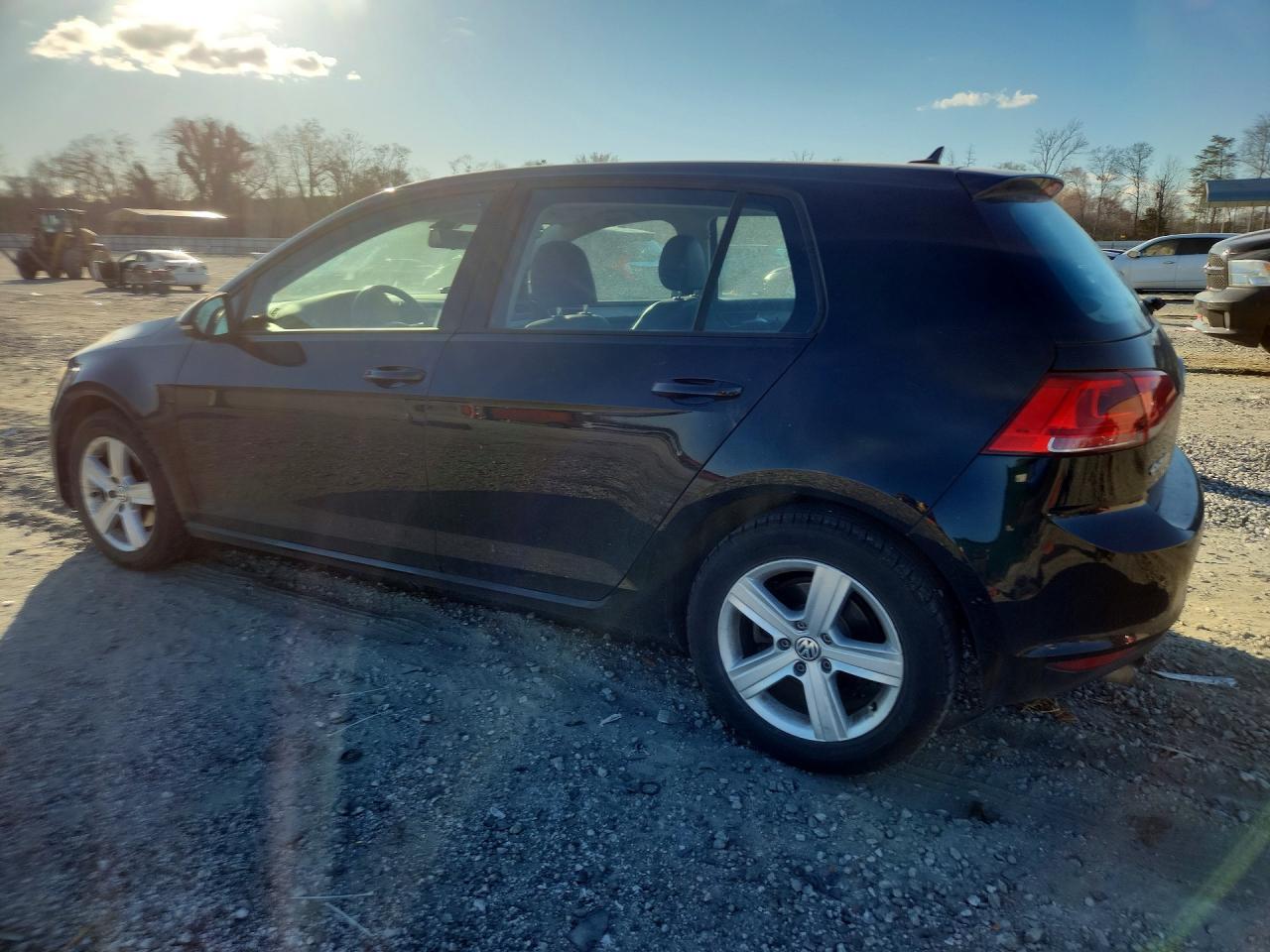 2017 VOLKSWAGEN GOLF