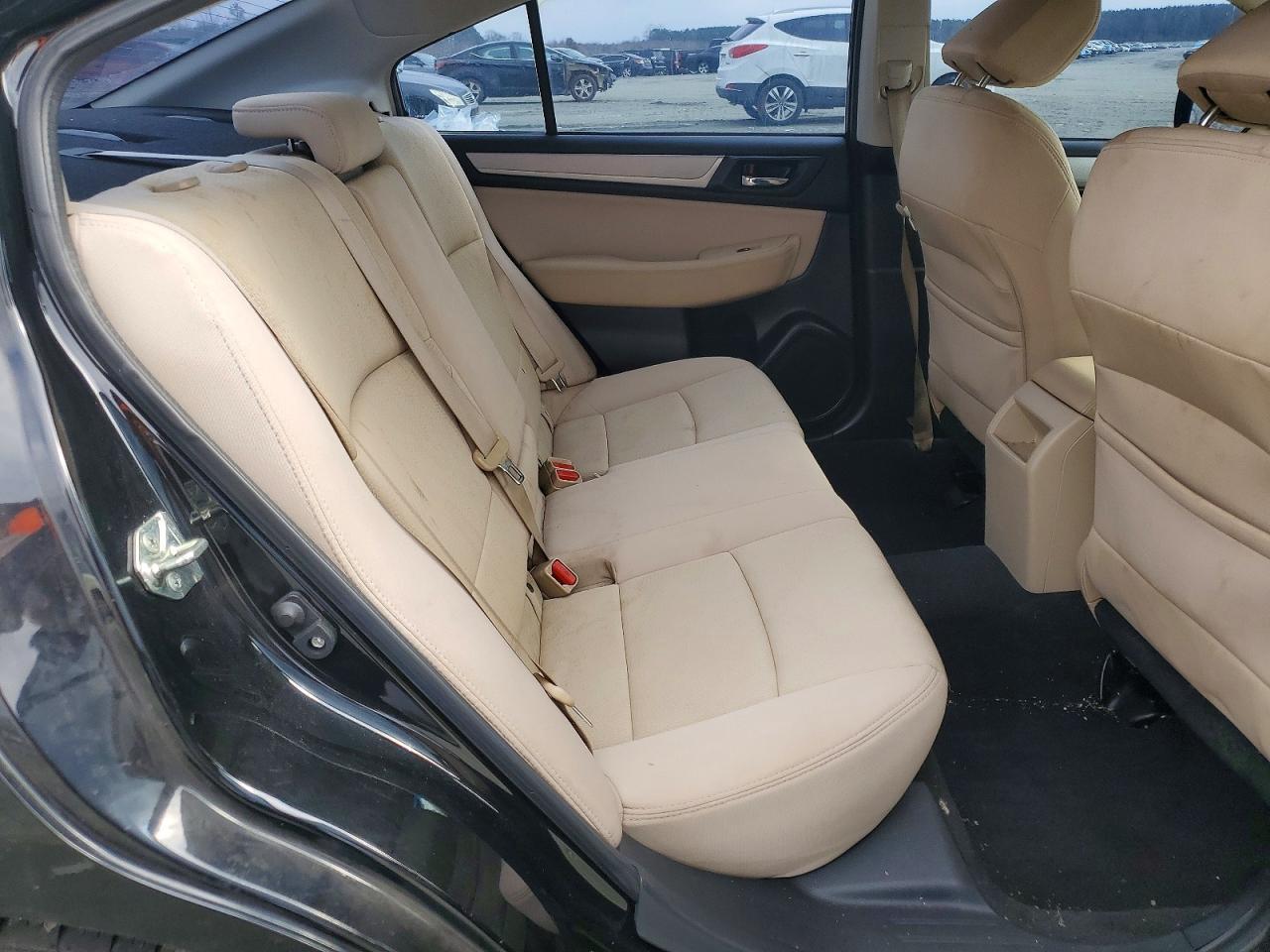 2016 SUBARU Legacy