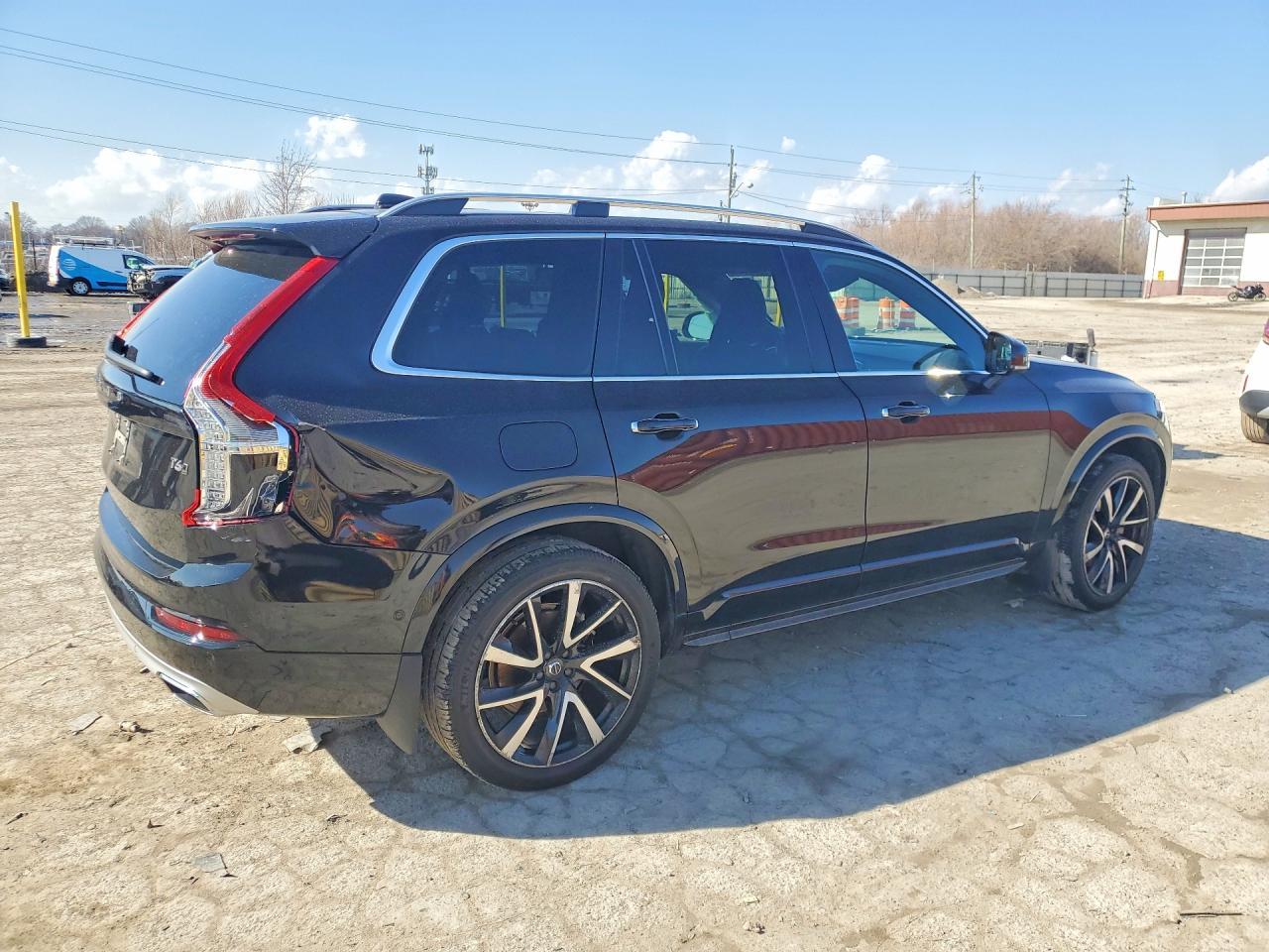 2019 VOLVO XC90