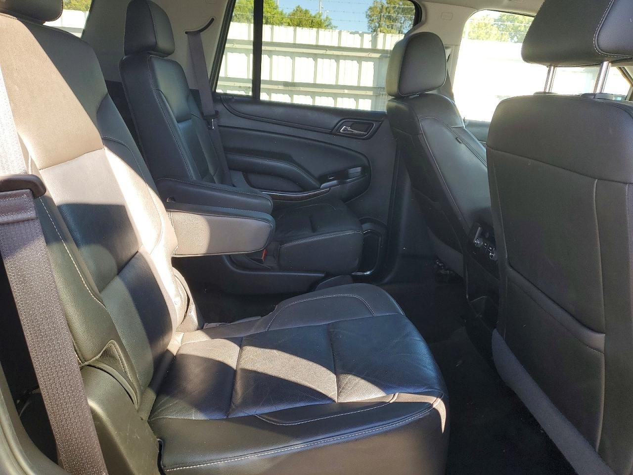 2016 CHEVROLET Tahoe