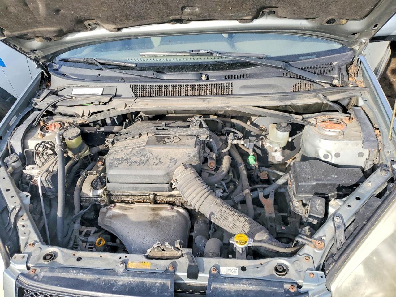 2004 TOYOTA RAV4