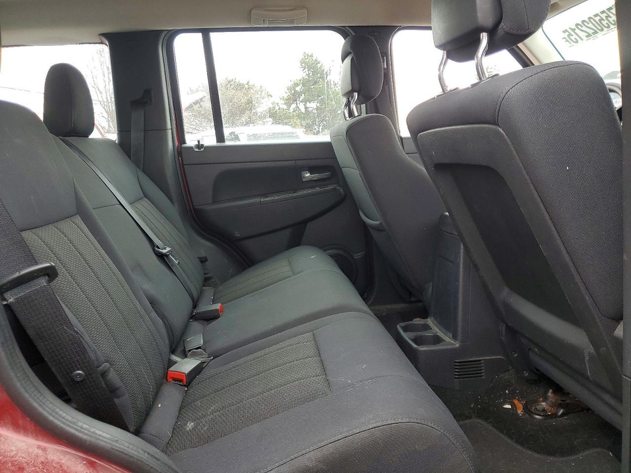 2012 JEEP Liberty