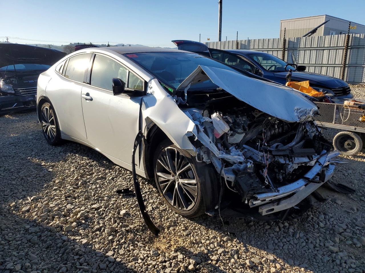 2024 TOYOTA PRIUS