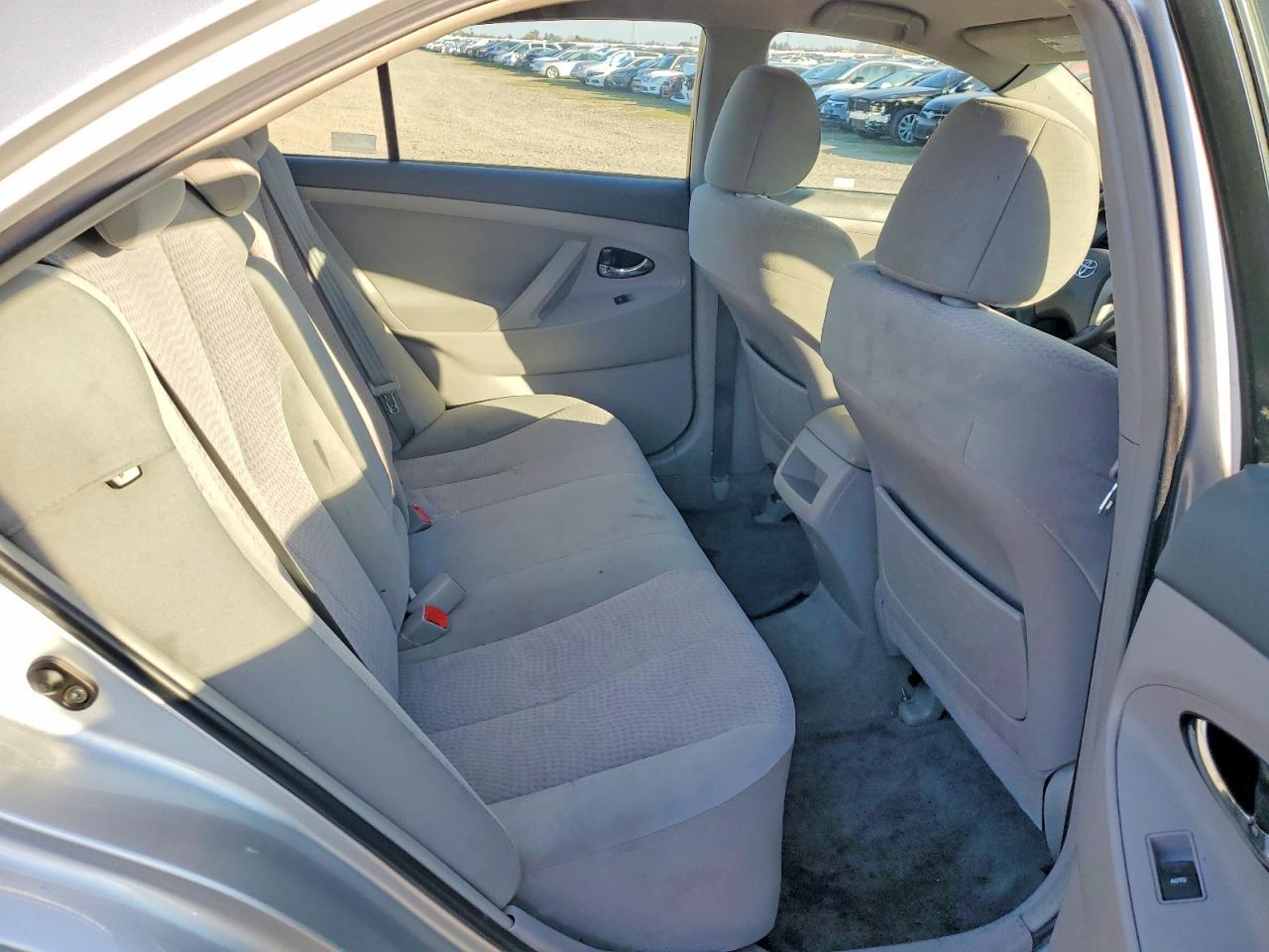 2011 TOYOTA CAMRY