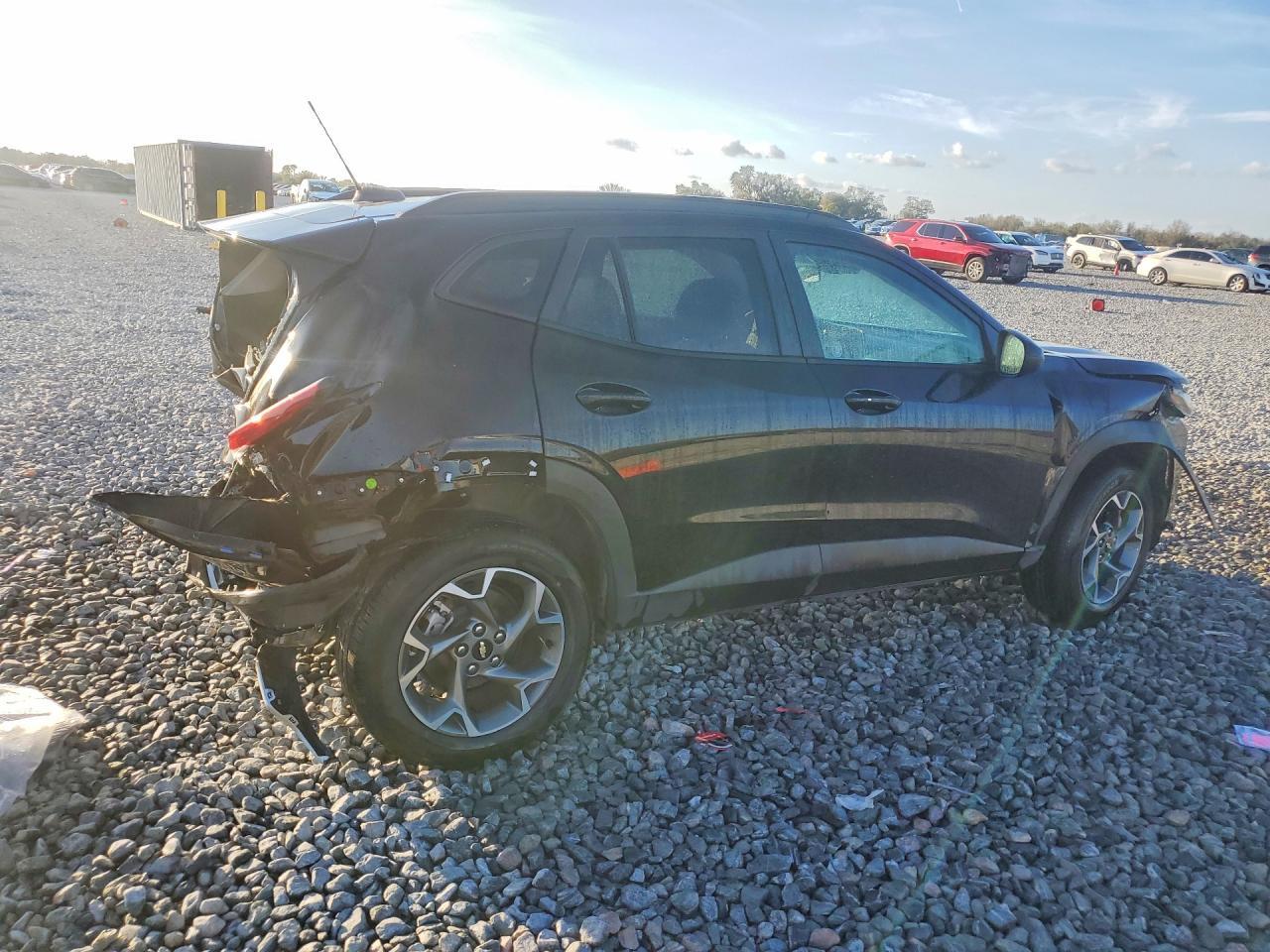 2025 CHEVROLET TRAX