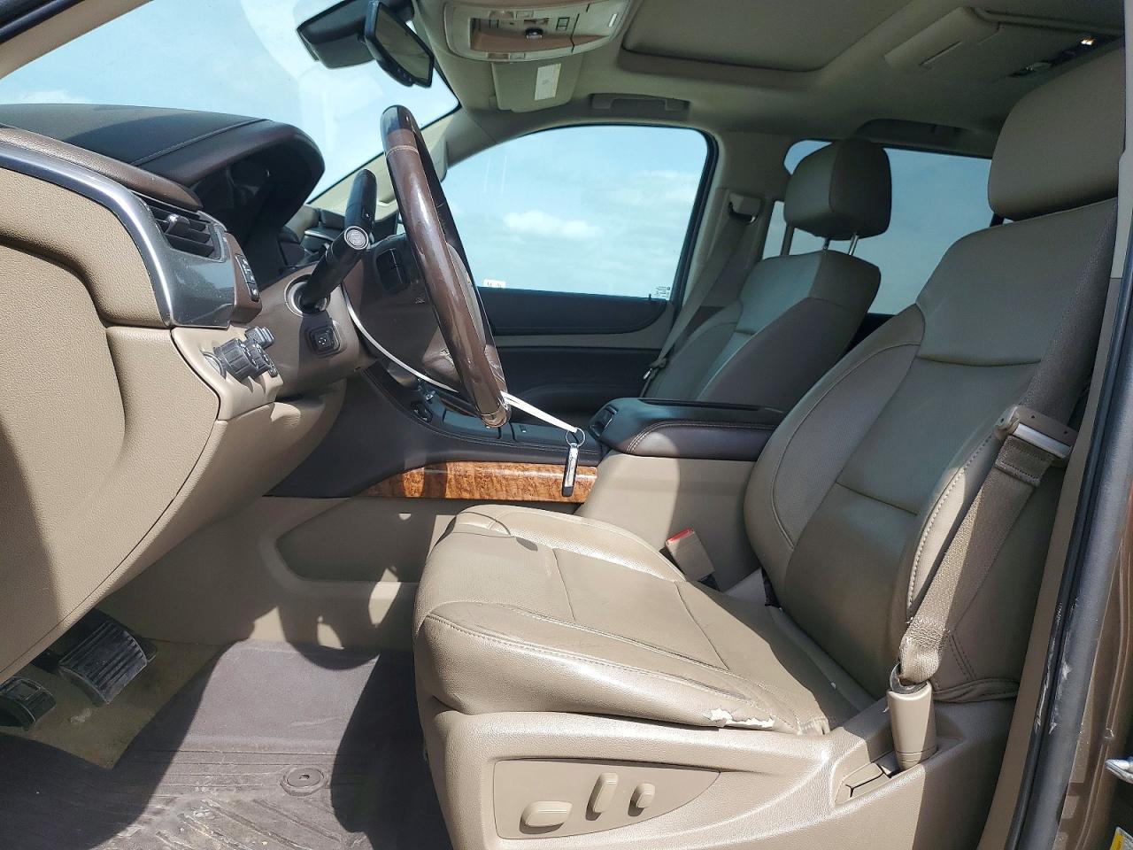 2016 CHEVROLET Suburban