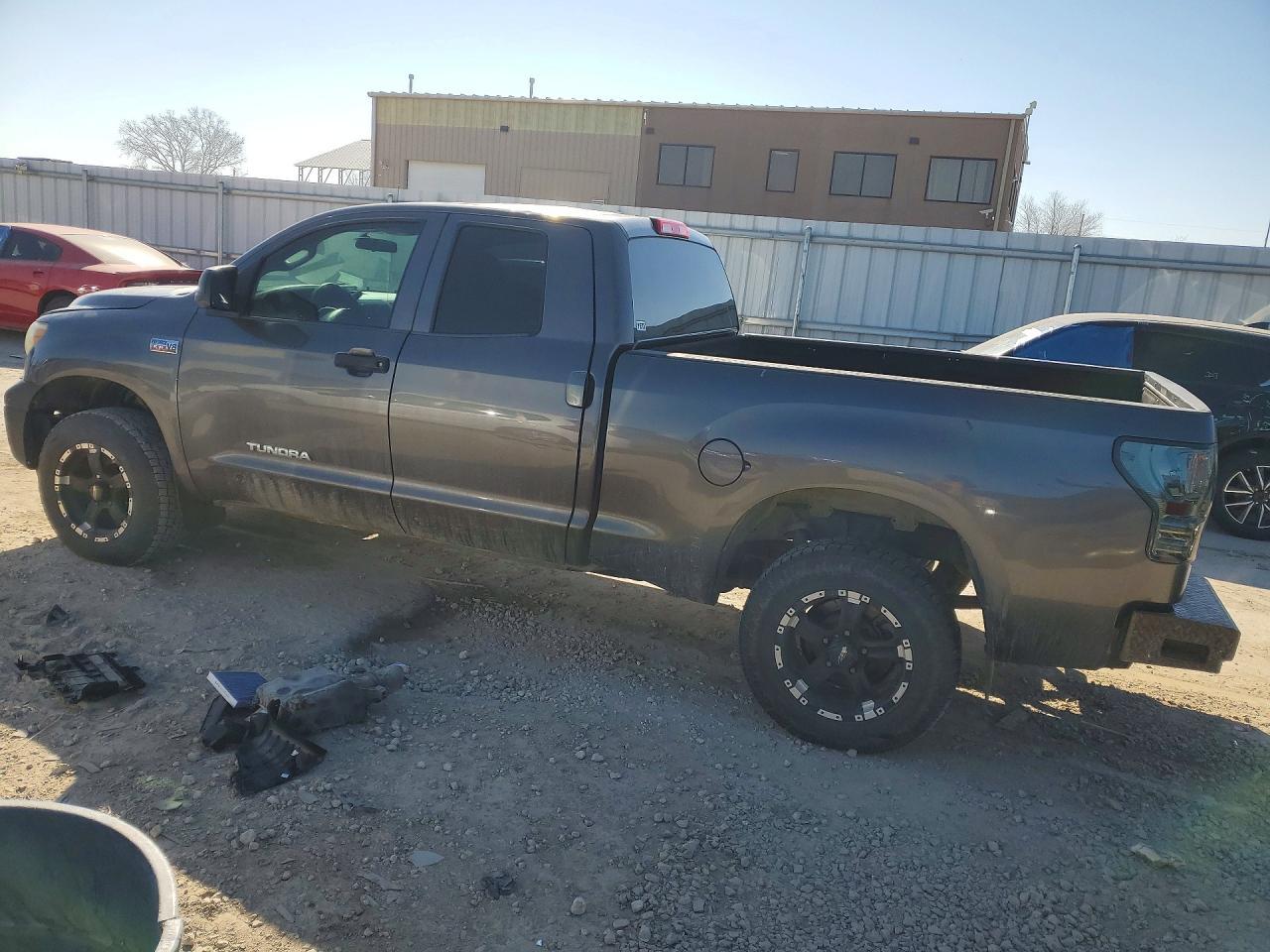 2012 TOYOTA TUNDRA