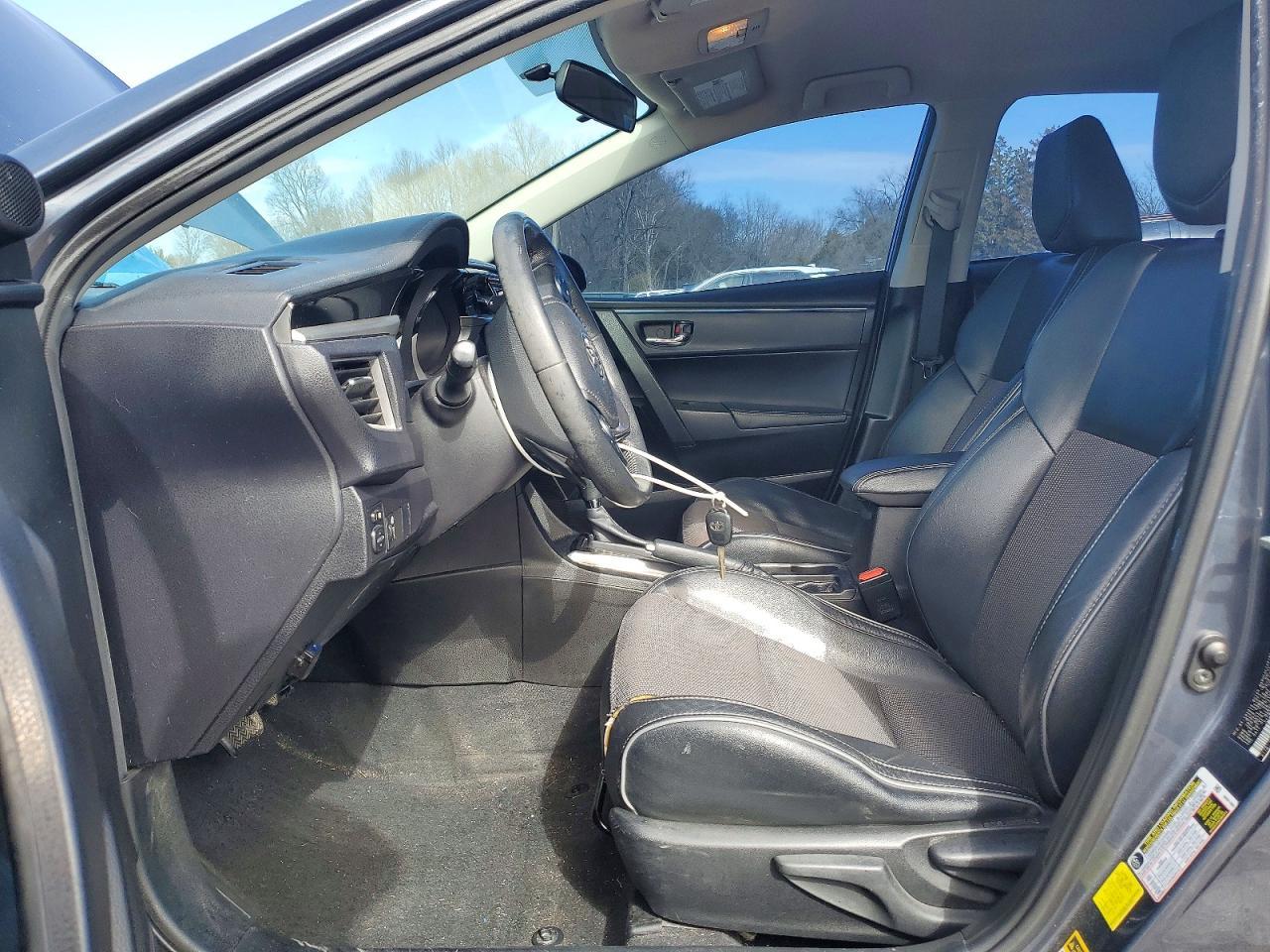 2015 TOYOTA COROLLA