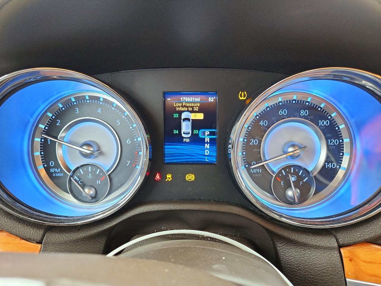 2014 CHRYSLER 300