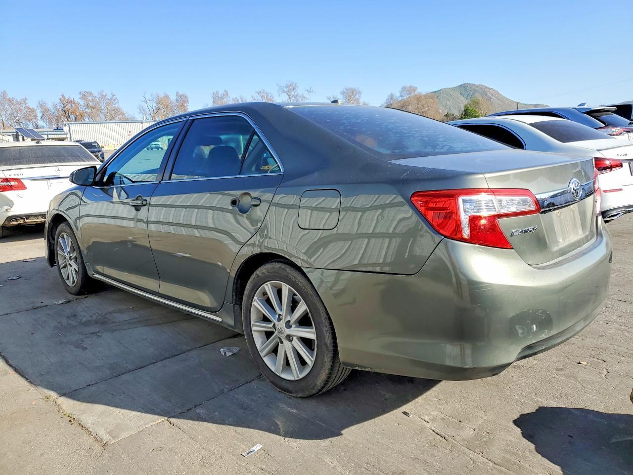 2012 TOYOTA CAMRY