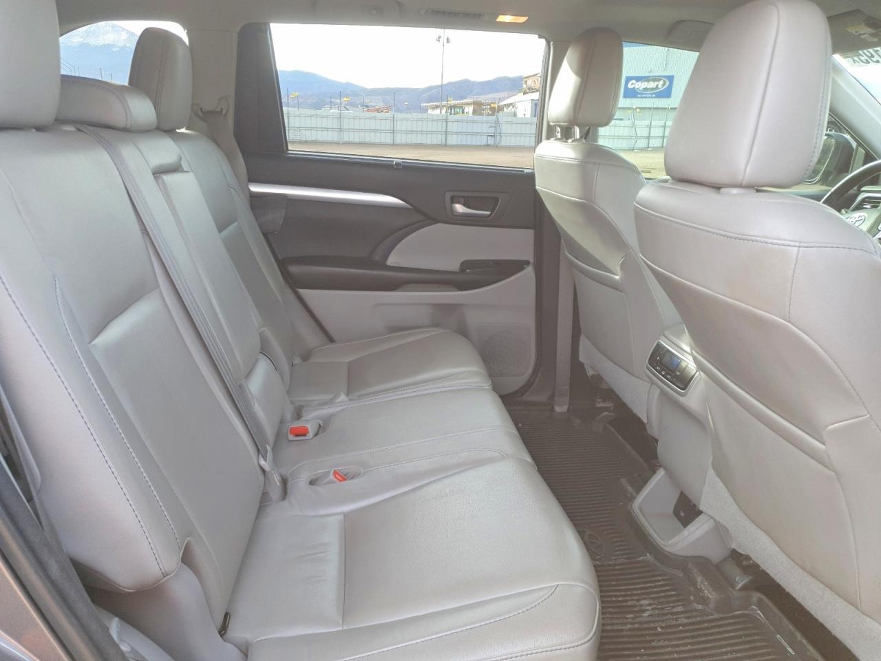 2018 TOYOTA HIGHLANDER