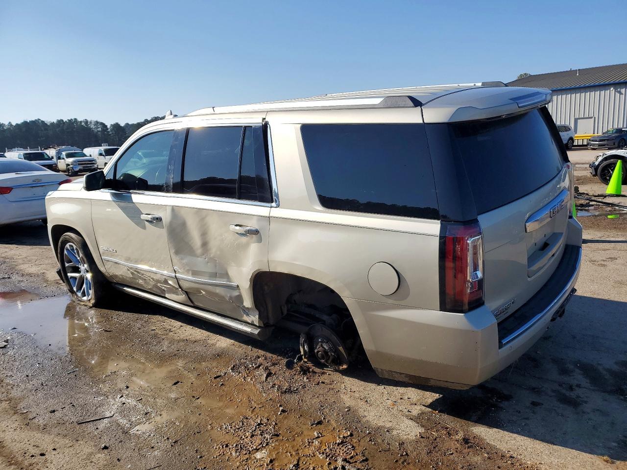 2016 GMC Yukon