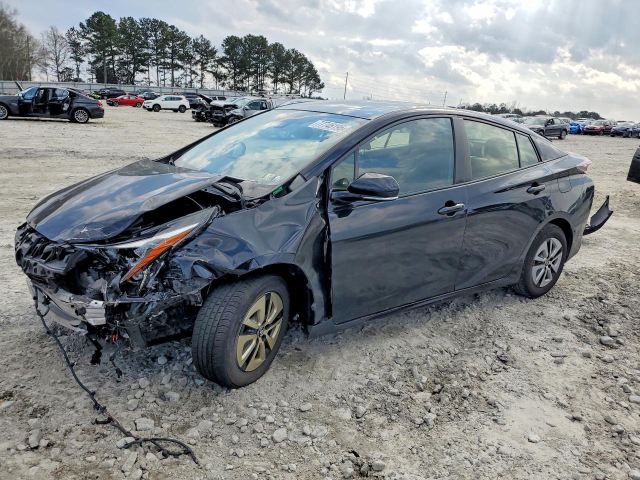 2017 TOYOTA PRIUS