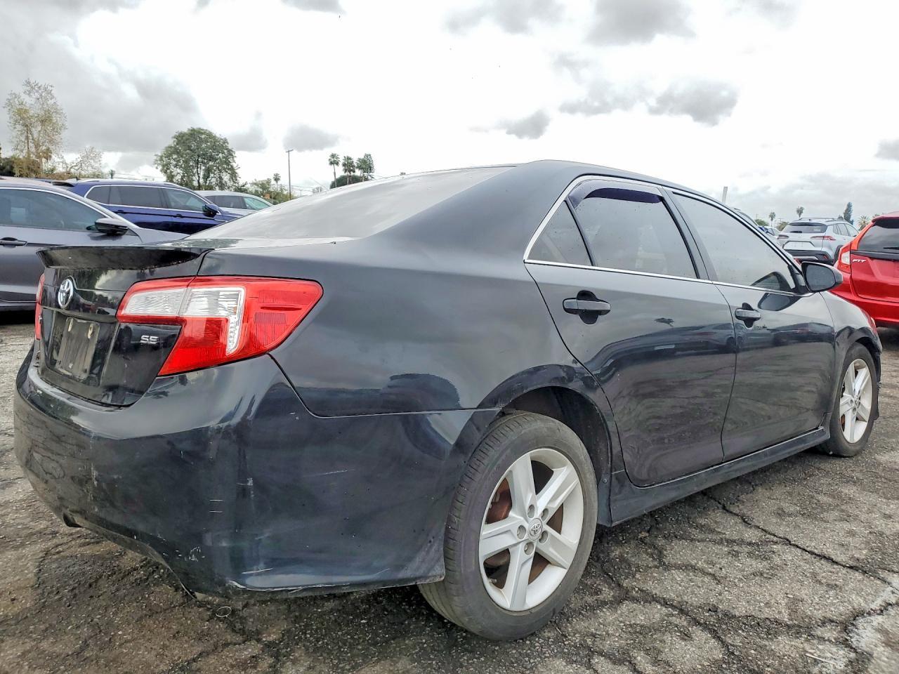 2013 TOYOTA CAMRY