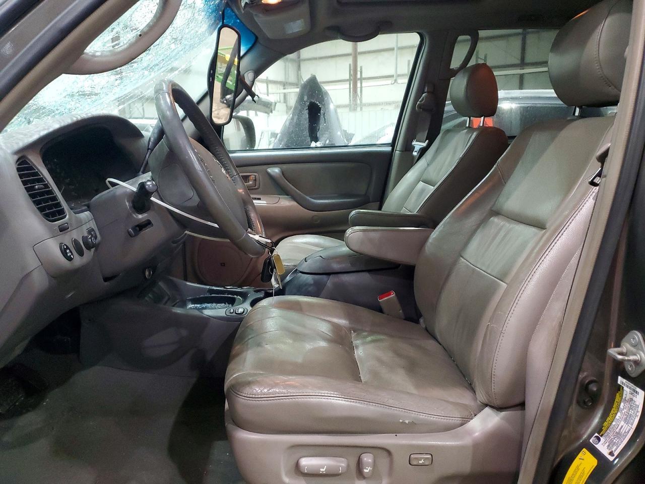 2006 TOYOTA Sequoia