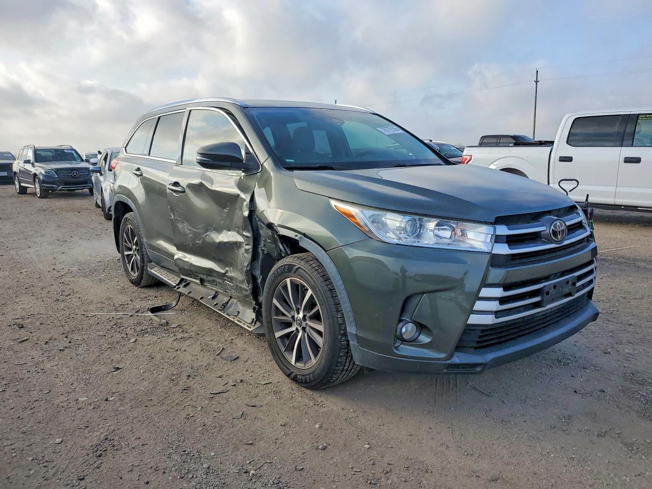 2019 TOYOTA HIGHLANDER