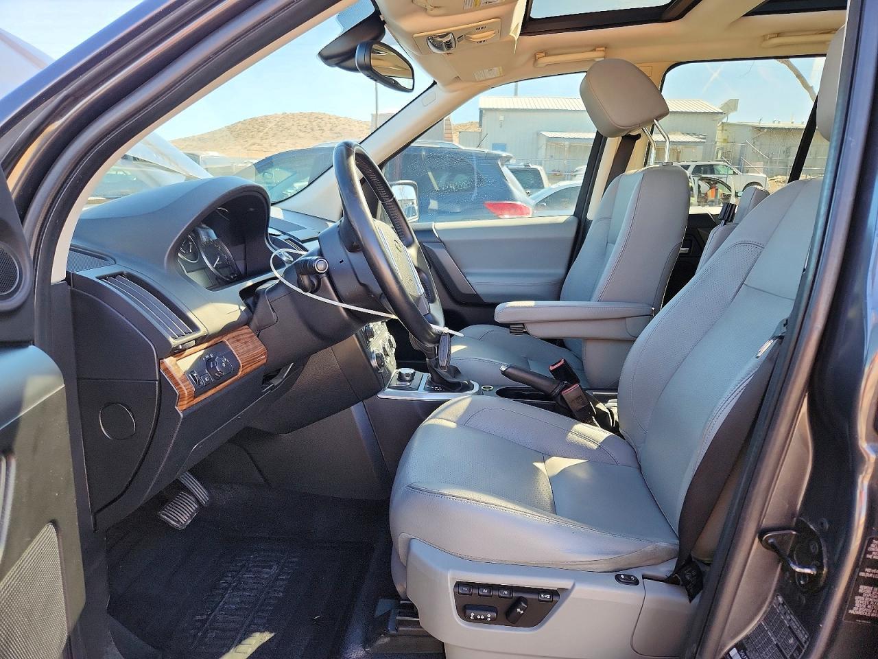 2010 LAND ROVER LR2