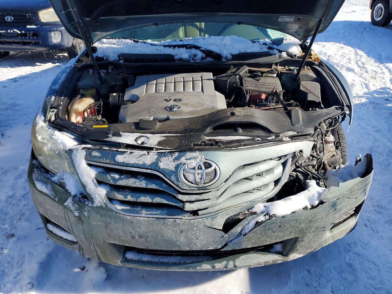 2010 TOYOTA CAMRY