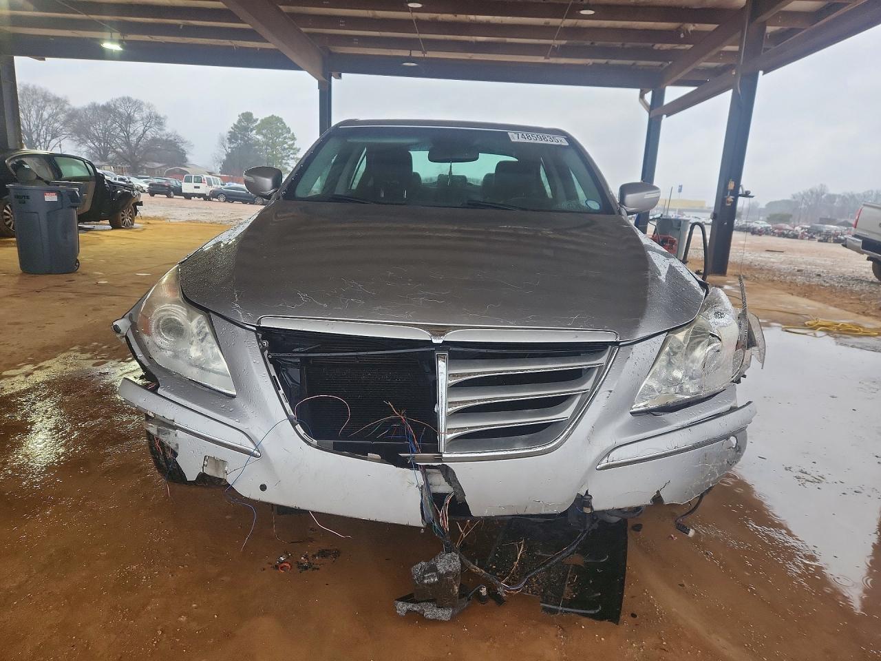 2011 HYUNDAI GENESIS